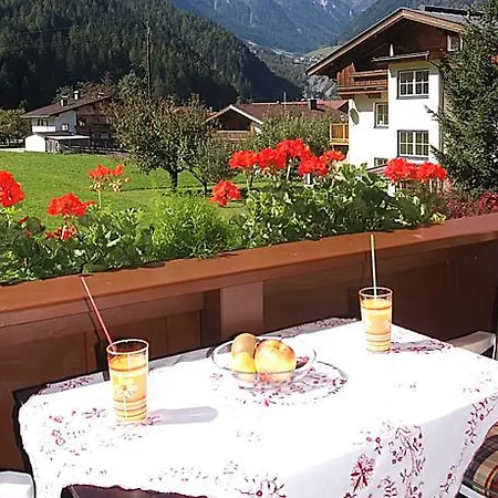 Maximilian Mayrhofen