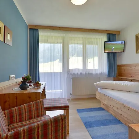Maximilian Hotel