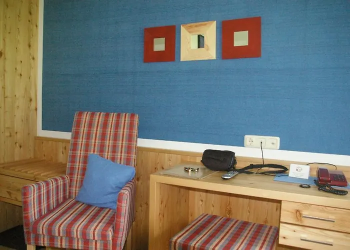 Maximilian Отель